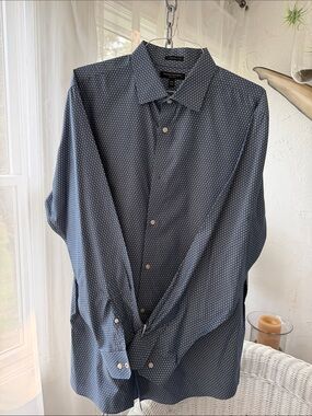 Banana Republic Men's Navy Blue Microdot Dress Shirt